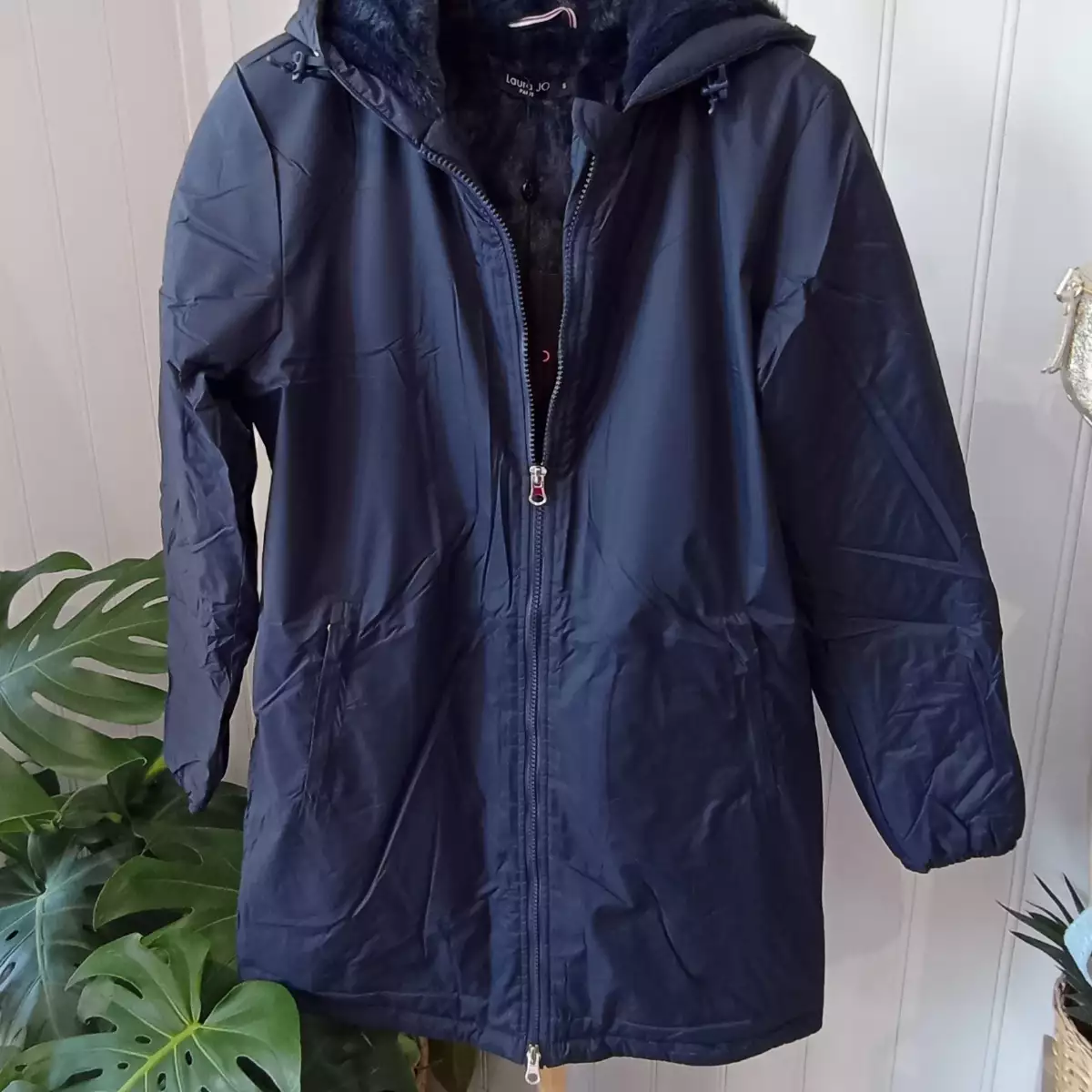 Parka Fourré Sandro Bleu Marine Taille 38 – Occasion Très Bon état – Manteau Femme Automne-hiver – Style Classique